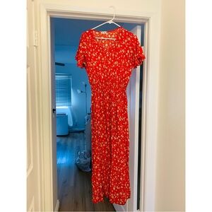 RED FLORAL MAXI DRESS 🥰🔴🌹